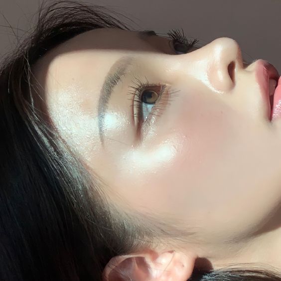 How to bring glow on your face